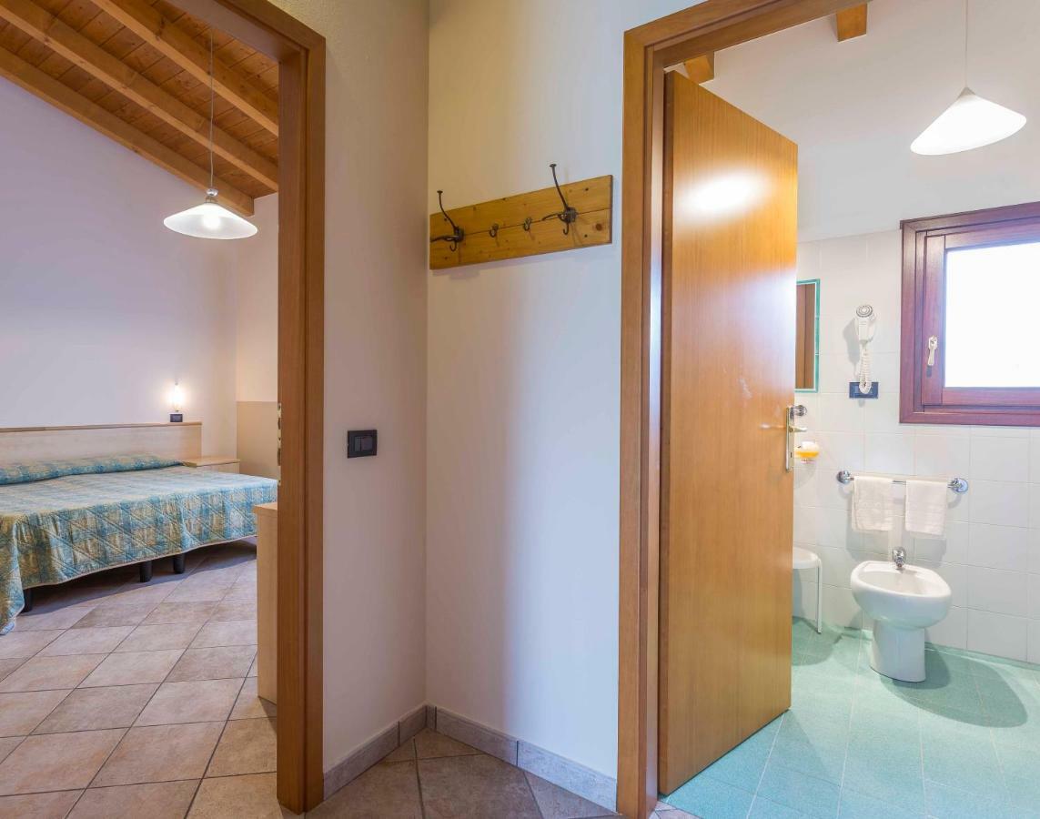 Agriturismo Tenuta Regina - Glamping Luxury Lodges And Apartments Palazzolo dello Stella Exterior photo