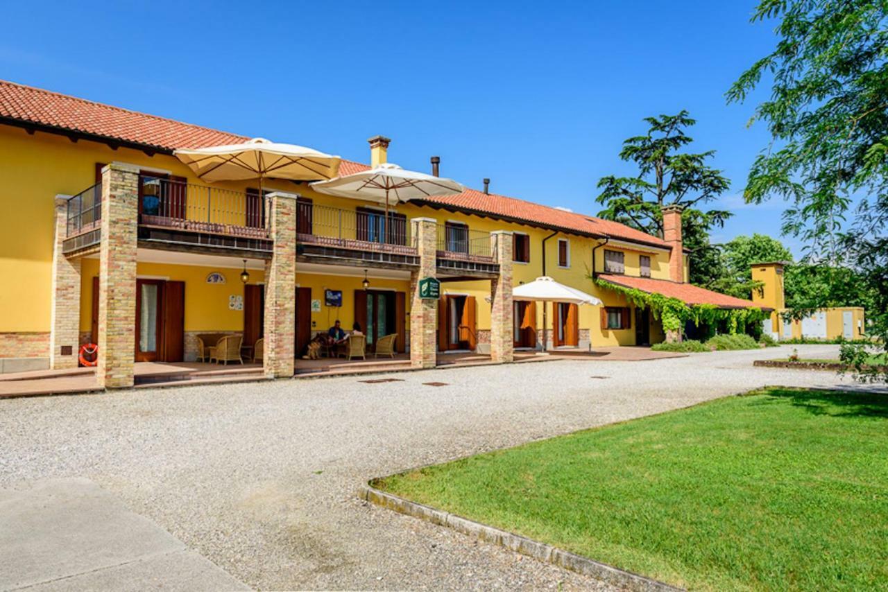 Agriturismo Tenuta Regina - Glamping Luxury Lodges And Apartments Palazzolo dello Stella Exterior photo