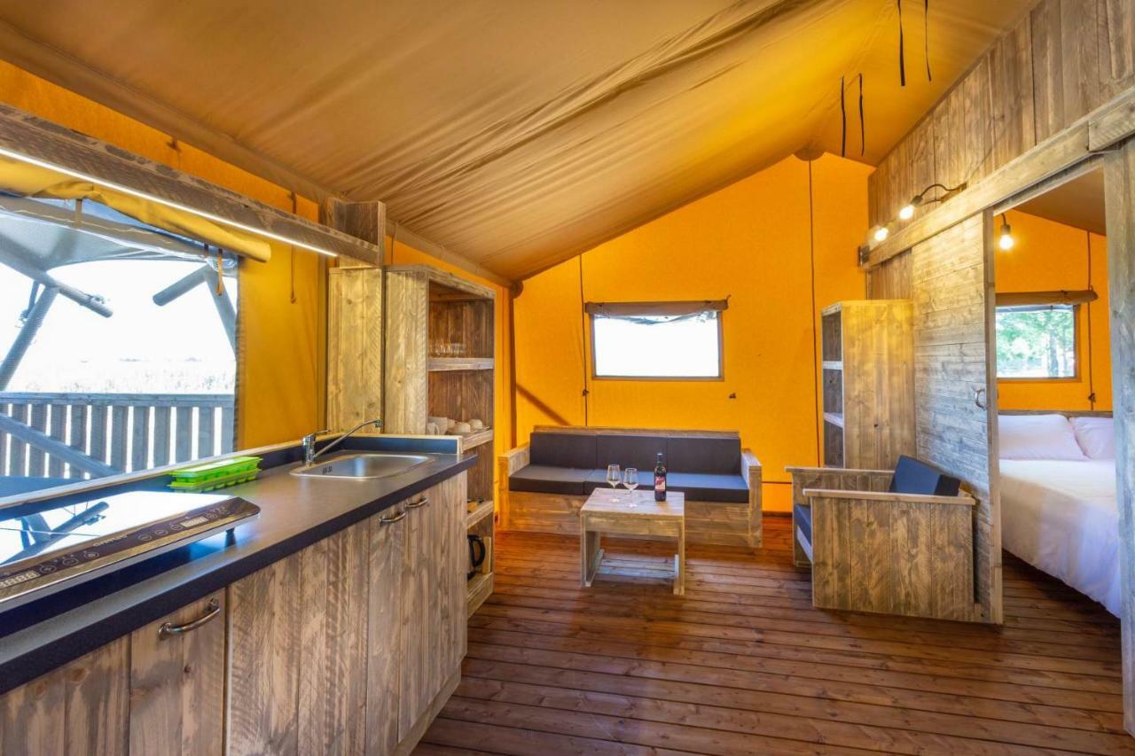 Agriturismo Tenuta Regina - Glamping Luxury Lodges And Apartments Palazzolo dello Stella Exterior photo